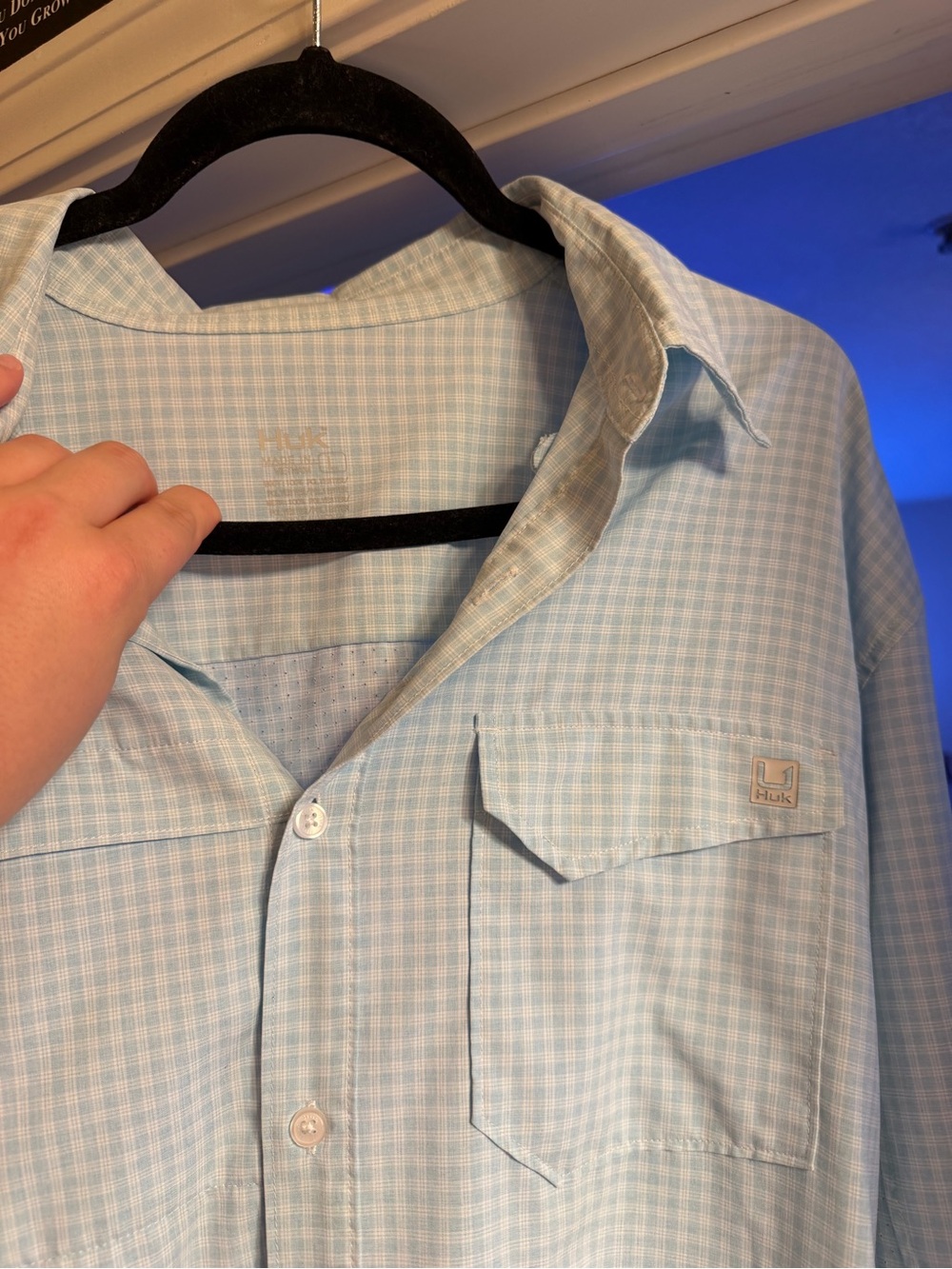 Mens Huk Button Up - Picture 2 of 7